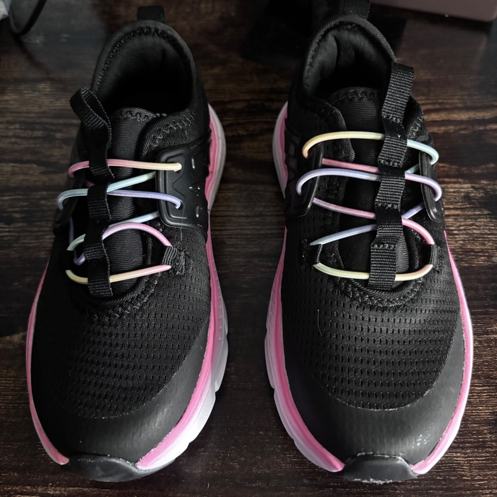 Kids Black Pink Mesh Athletic Sneakers Pastel Bungee Laces Memory Foam Size 13